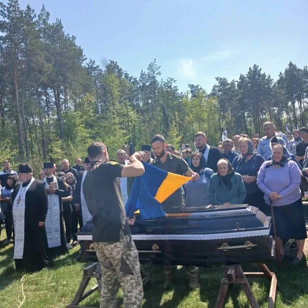 На Волині попрощалися зі старшим солдатом Василем Лацем (фото)
