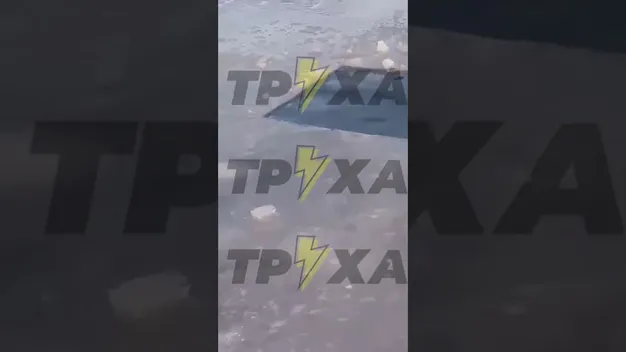 Пірнув у воду та зник: загибель дніпрянина зняли на відео (18+)