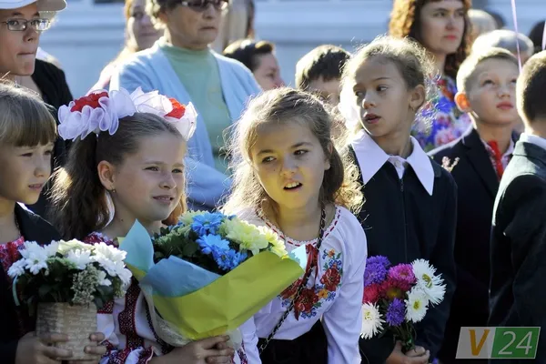 Луцька школа в День знань отримала подарунки