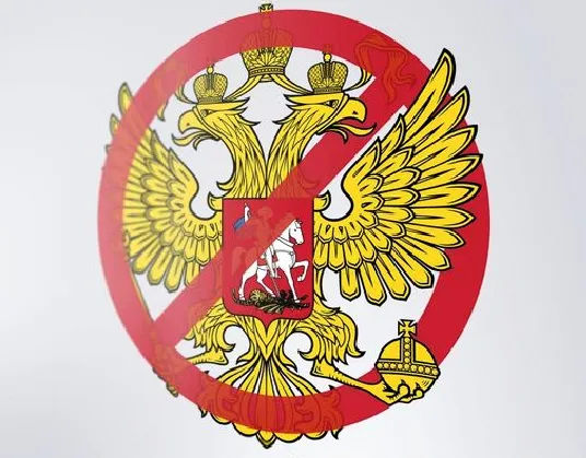 Завезли людей із Криму: окупанти готують постановочні мітинги в Херсоні