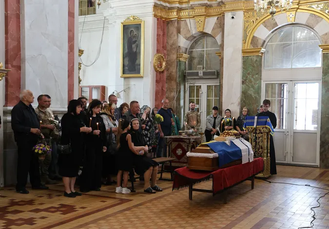 У Луцьку попрощались з Героєм Олегом Кравцем (фото)