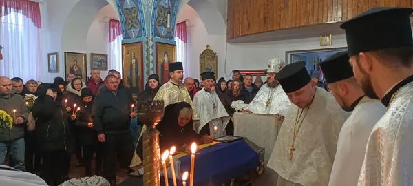 Понад рік вважався зниклим: на Волині попрощалися з воїном Вадимом Гризіним (фото)