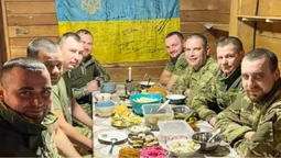 Кутя, свята вечеря та навіть ялинка: як волинські поліціянти святкують Різдво на передовій (фото)