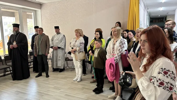 У центрі Луцька відкрили центр життєстійкості Fox house (фото)