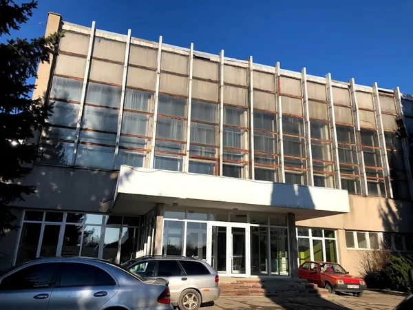 Тепер тут оновлений вхід