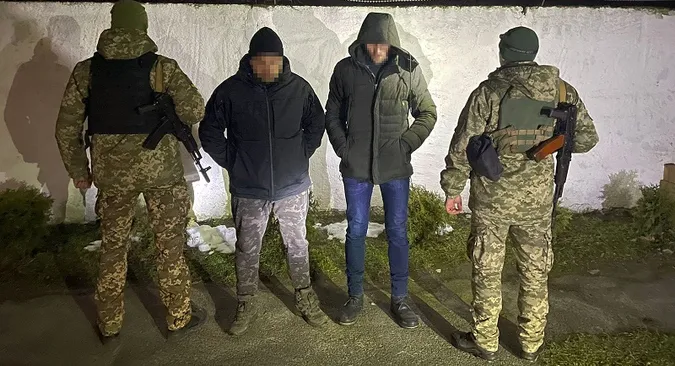 Волинянин віз «мандрівників» до кордону, але не довіз (фото)