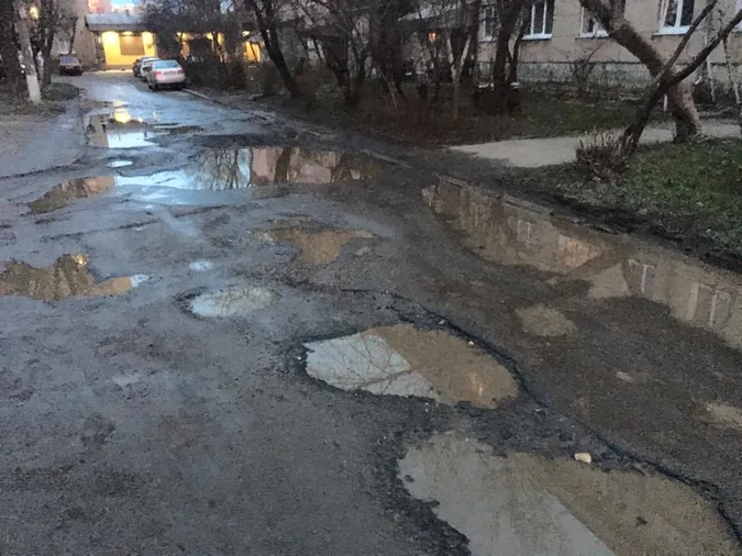 У Луцькраді підтвердили, що двори на округах без депутатів – в найгіршому стані