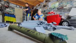 У селі під Луцьком волонтери роблять перископи для ЗСУ (фото, відео)