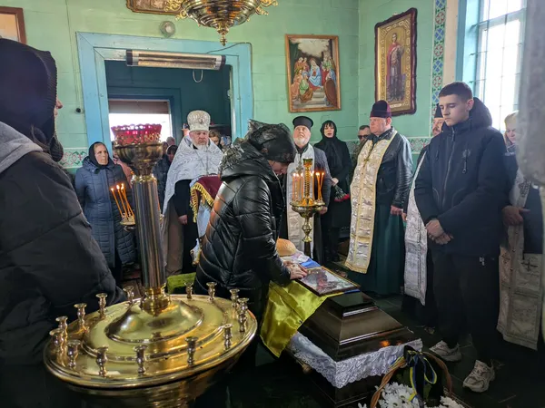 Назавжди 50: на Волині попрощалися із загиблим воїном Володимиром Омельчуком (фото)