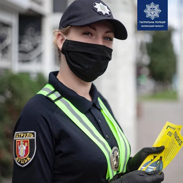 У Луцьку патрульні ловили пішоходів, що переходили дороги не за правилами