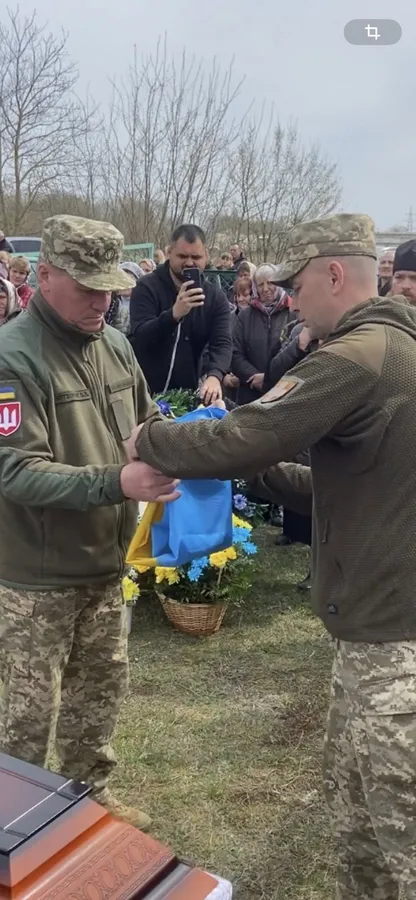 Волинь попрощалася з воїном Петром Ковальчуком (фото, відео)