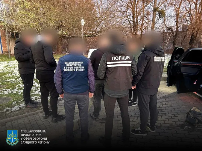 Лучанина, який переправляв ухилянтів до Польщі, затримали на Львівщині (фото)