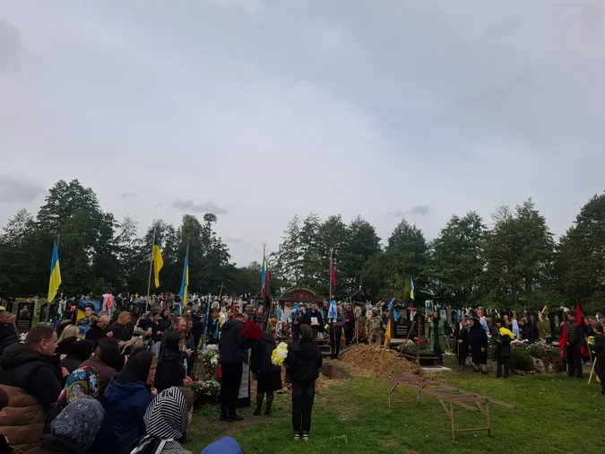 На Волині в останню дорогу провели Героя Олександра Пінчука (фото)