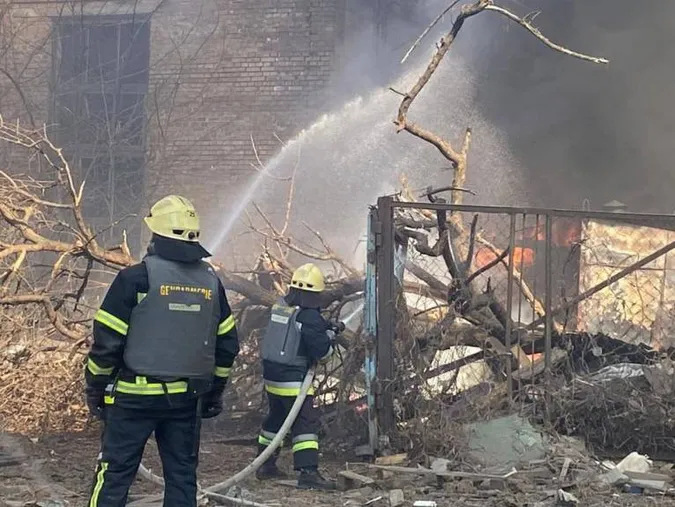 Ранковий удар по Києву: одна людина загинула, є поранені