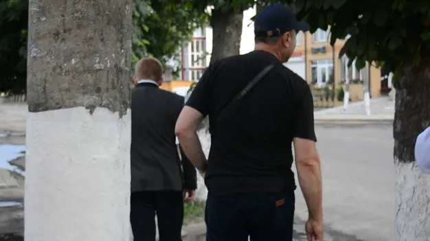 Округ № 23: «свободівець» Пирожик відмовився розмовляти з журналістами (відео)