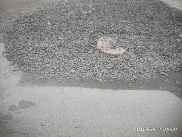 Лучани просять відремонтувати дорогу на Вересневому (фото)
