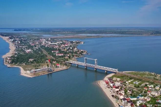 Окупанти знову вдарили по мосту в Затоці