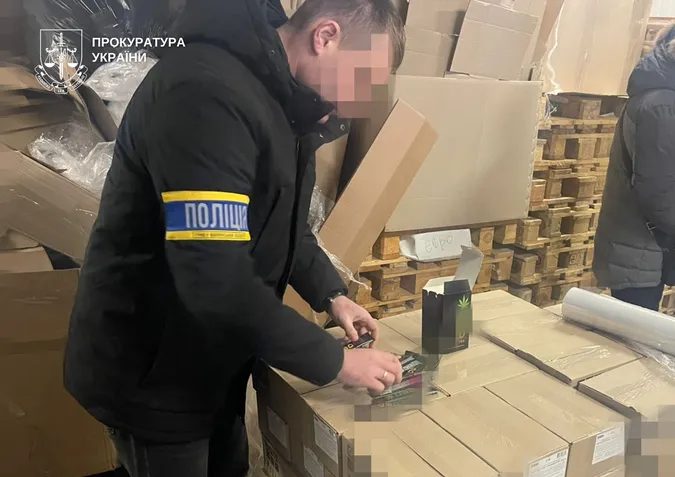 На Волині викрили схему продажу харчових добавок із вмістом наркотиків на 430 мільйонів гривень (фото)