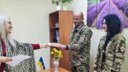 Кохання сильніше за війну: на Донеччині вийшла заміж бойова медикиня з Волині (фото)