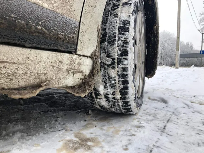 Нема солі: на Волині можуть виникнути проблеми з посипанням доріг взимку