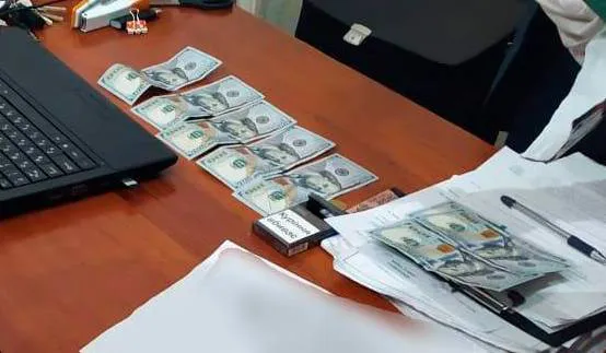 Волинянин за 1000 «баксів» хотів повернути вилучене авто (фото)