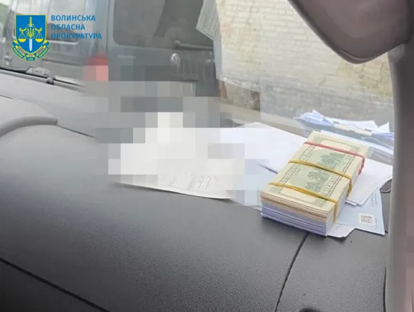 Волинянин за ввезені для ЗСУ автомобілі збагатився на 17 тисяч доларів (фото)