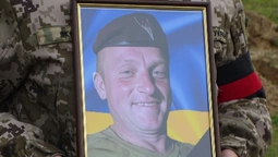 Громада у скорботі: на Волині попрощалися із воїном Юрієм Патієм (фото)