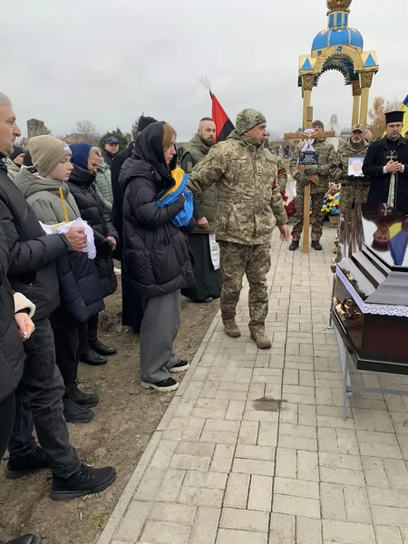 У Липинах попрощалися із кулеметником Вадимом Яцишиним (фото)