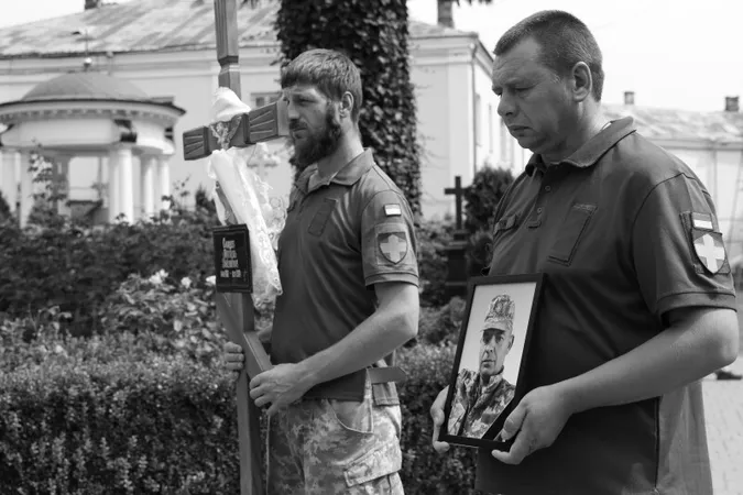 У Луцьку попрощалися із загиблим на Донеччині Миколою Сищиком (фото)