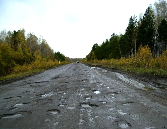 Жахливу «прикордонну» дорогу Волині та Рівненщини цьогоріч залишать недоторканою (фото, відео)