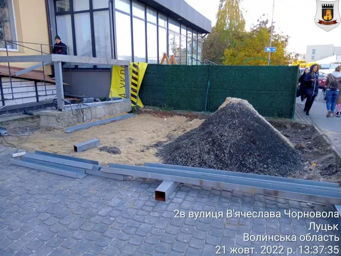 У Луцьку муніципали «дали на горіхи» керівництву відділення «Нової пошти» (фото)