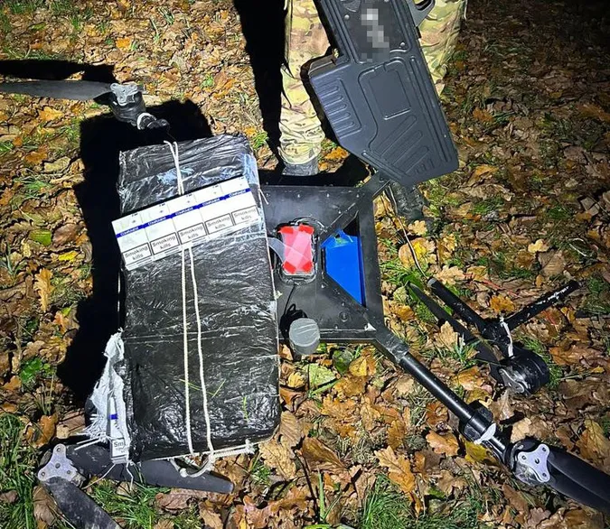 На Волині викрили контрабандистів, які безпілотниками переправляли до Польщі сигарети (фото)