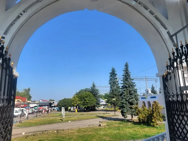 На ринку в Ковелі облаштували безплатні місця для торгівлі сільгосппродукцією (фото)