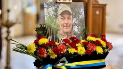 У громаді на Волині назавжди попрощалися з Героєм Борисом Сазоніком (фото)