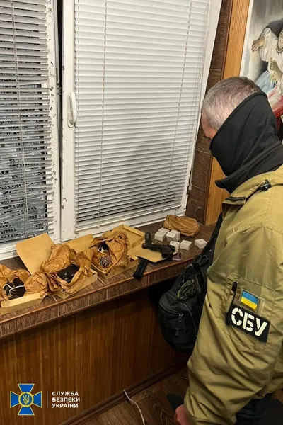 У Харкові бандити під виглядом правоохоронців грабували містян (фото)