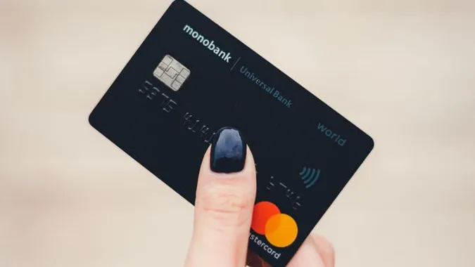 Monobank не обслуговуватиме клієнтів, які досі не залишили рф, білорусь та низку інших територій