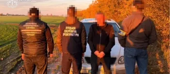 Волинянин за 15 тисяч «рішав» виїзд чоловіків за кордон: його взяли під варту (фото)