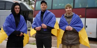 Нарешті вдома: двоє захисників із Волині повернулися з російського полону (фото)