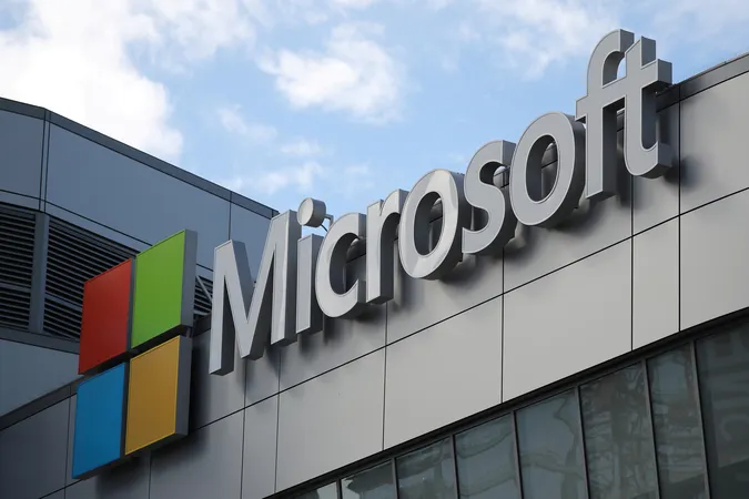 Microsoft запатентувала чат-бот, який дозволить «розмовляти» з померлими людьми