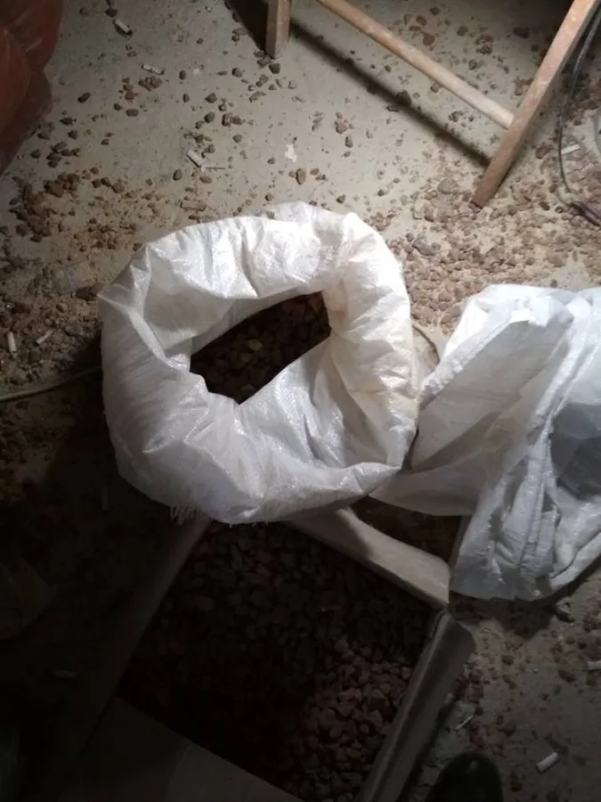 У Луцьку знайшли підпільний цех з обробки бурштину (фото)