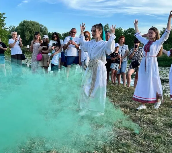 Вогнище, вінки і хороводи: у Володимирі яскраво відсвяткували «Купальську ніч» (фото)