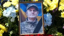 Майже два роки вважали зниклим: на Волині поховали захисника Андрія Білана (фото)