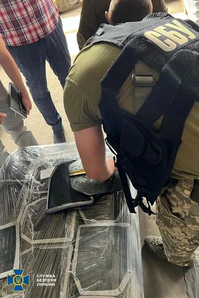 Українським захисникам передали військову амуніцію, конфісковану у ділків на Черкащині (фото)