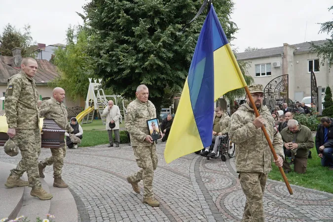У громаді на Волині попрощалися із бійцем Михайлом Подгальським (фото)