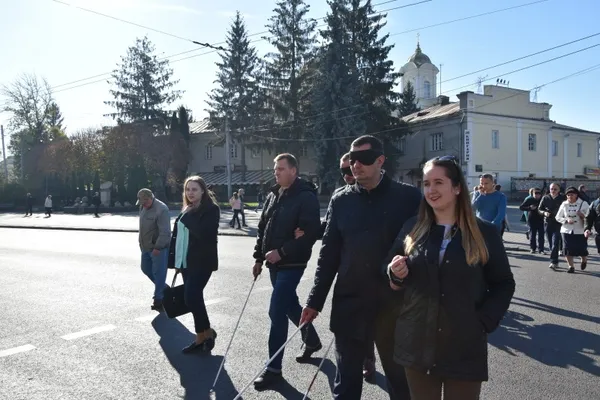Представники Луцькради провели день в темряві (фото) 
