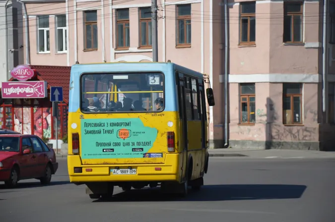 У луцьких студентів забрали пільги на проїзд