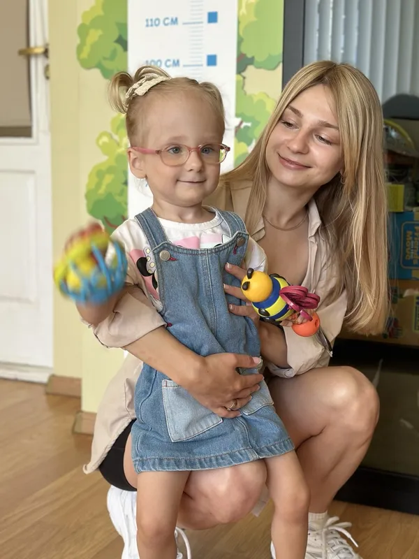 Понад три місяці у лікарняних стінах: у Луцьку народилася дівчинка з вагою 710 г та зростом 33 см (фото)