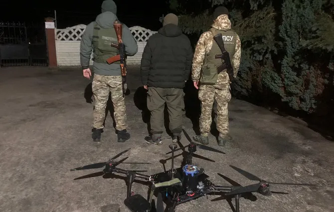 На Волині прикордонники «приземлили» безпілотник контрабандистів (фото, відео)