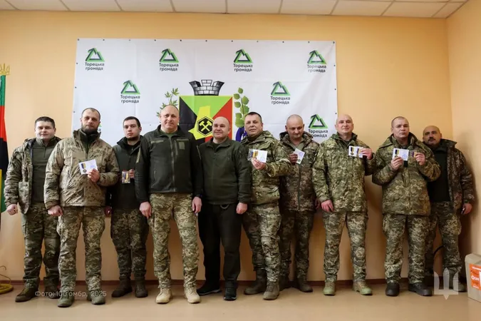 Бійців волинської «сотки» відзначили медалями «За оборону Торецької громади» (фото)
