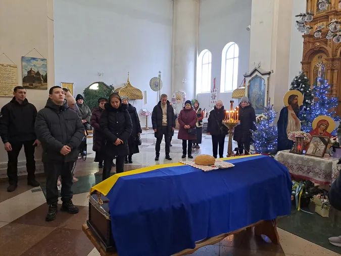 У Ковелі попрощалися з захисником Романом Сахаруком, який загинув на Різдво